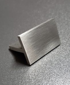 stalowy element dekoracyjny prostokątny